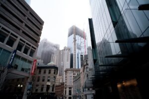 US construction returns to growth, but delivery constraints now decide which projects move